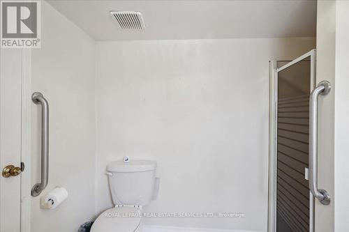 489 Trillium Drive, Oakville, ON - Indoor Photo Showing Bathroom
