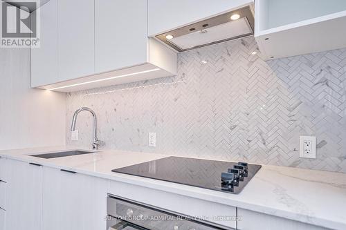 1111 - 82 Dalhousie Street, Toronto, ON - Indoor Photo Showing Kitchen With Upgraded Kitchen