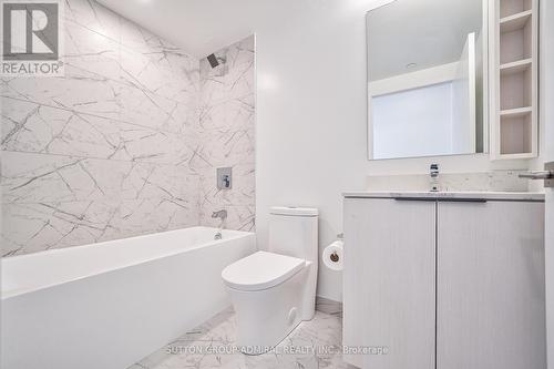 1111 - 82 Dalhousie Street, Toronto, ON - Indoor Photo Showing Bathroom