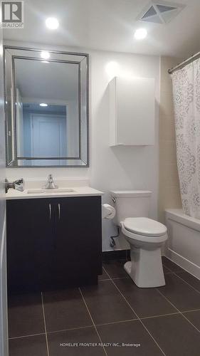 1221 - 320 Richmond Street E, Toronto, ON - Indoor Photo Showing Bathroom