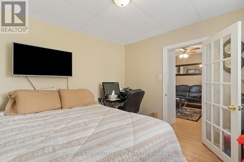 749 Alexander Street, Sarnia, ON - Indoor Photo Showing Bedroom