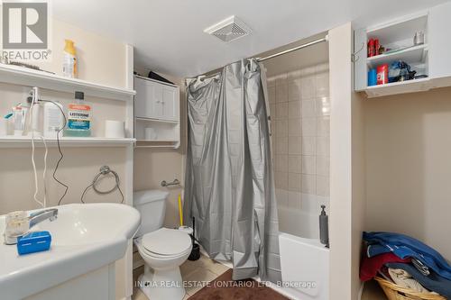 749 Alexander Street, Sarnia, ON - Indoor Photo Showing Bathroom