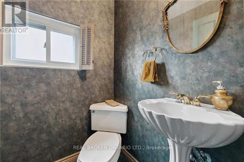 2 - 449 Woodview Road, Burlington, ON - Indoor Photo Showing Bathroom