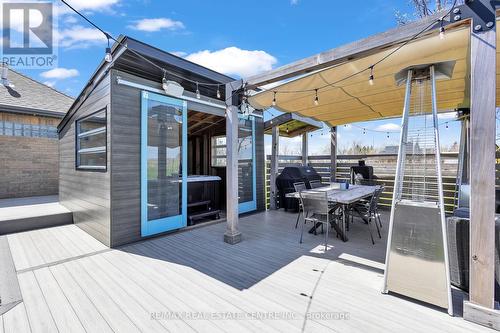 800 Watson Road S, Puslinch, ON - Outdoor With Deck Patio Veranda With Exterior