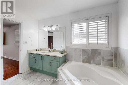 1040 Eager Road, Milton, ON - Indoor Photo Showing Bathroom