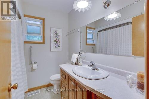 187 Harper Street, West Elgin, ON - Indoor Photo Showing Bathroom