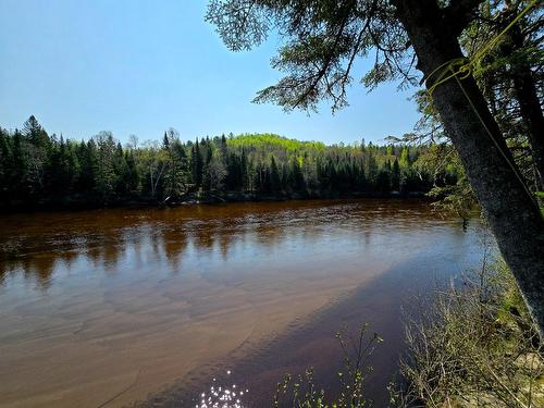 Bord de l'eau - 6126 Route De L'Ascension, Rivière-Rouge, QC - Outdoor With Body Of Water With View