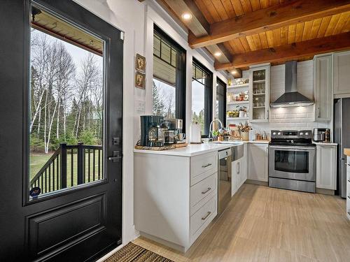 Kitchen - 6126 Route De L'Ascension, Rivière-Rouge, QC - Indoor Photo Showing Kitchen With Upgraded Kitchen