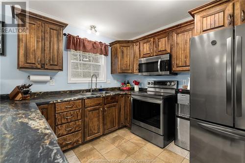 323 Fairview Rd, Hillsborough, NB - Indoor Photo Showing Kitchen With Double Sink