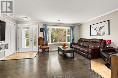 323 Fairview Rd, Hillsborough, NB - Indoor Photo Showing Living Room