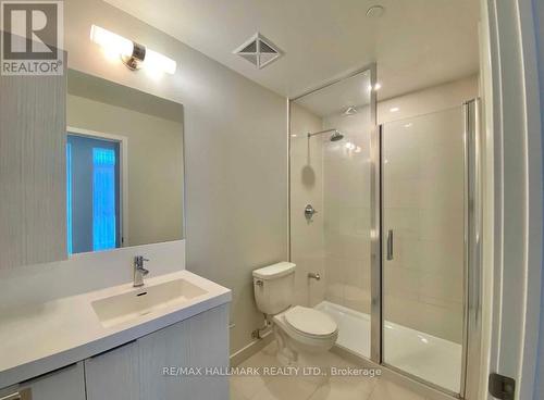 303 - 34 Tubman Avenue, Toronto, ON - Indoor Photo Showing Bathroom
