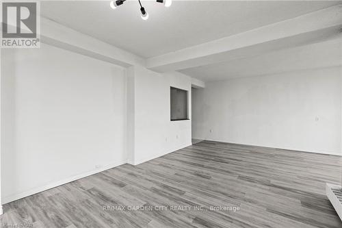 1704 - 150 Charlton Avenue E, Hamilton, ON - Indoor Photo Showing Other Room
