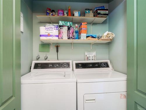 421-50 Songhees Rd, Victoria, BC - Indoor Photo Showing Laundry Room