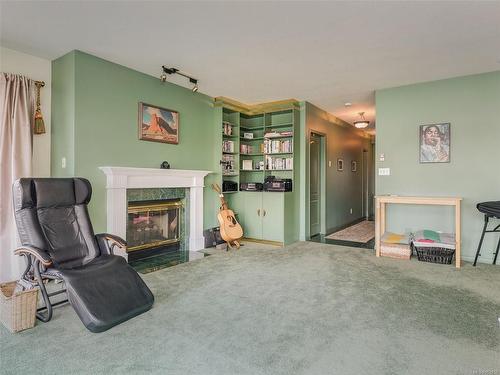 421-50 Songhees Rd, Victoria, BC - Indoor With Fireplace
