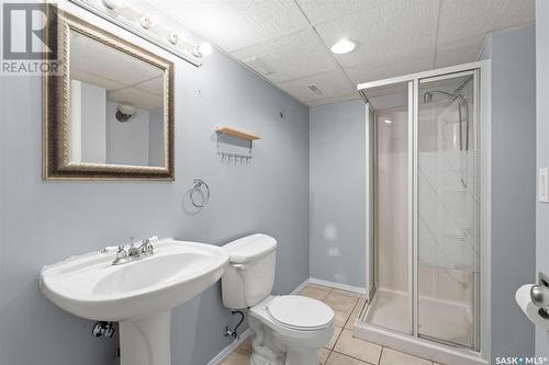 119 Blackburn Crescent, Saskatoon, SK - Indoor Photo Showing Bathroom