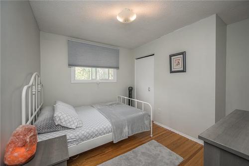 654 Greenhill Avenue, Hamilton, ON - Indoor Photo Showing Bedroom