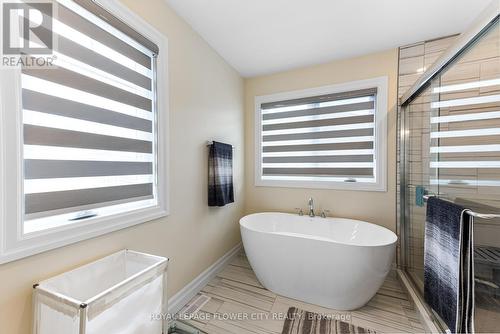 82 Optimist Drive, Southwold, ON - Indoor Photo Showing Bathroom