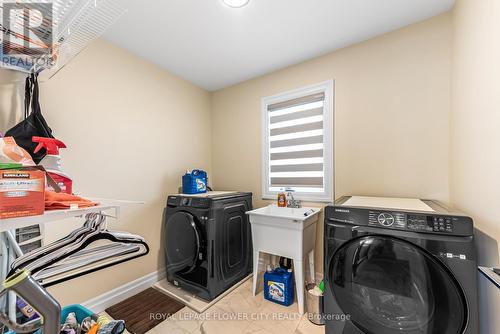 82 Optimist Drive, Southwold, ON - Indoor Photo Showing Laundry Room