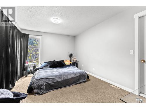 43-1221 Hugh Allan Drive, Kamloops, BC - Indoor Photo Showing Bedroom