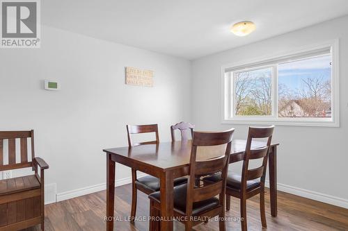 7 Porter Street, Prince Edward County, ON - Indoor Photo Showing Dining Room