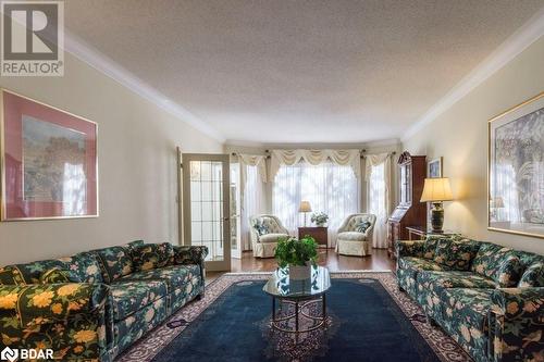 32 Bridlewood Lane, Belleville, ON - Indoor Photo Showing Living Room