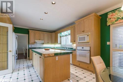 32 Bridlewood Lane, Belleville, ON - Indoor Photo Showing Kitchen