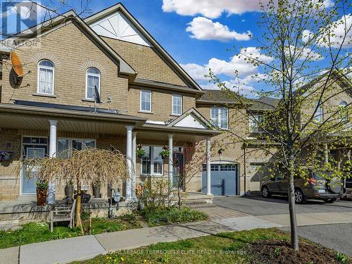 39 Wheelwright Drive, Richmond Hill, ON - Outdoor With Deck Patio Veranda With Facade