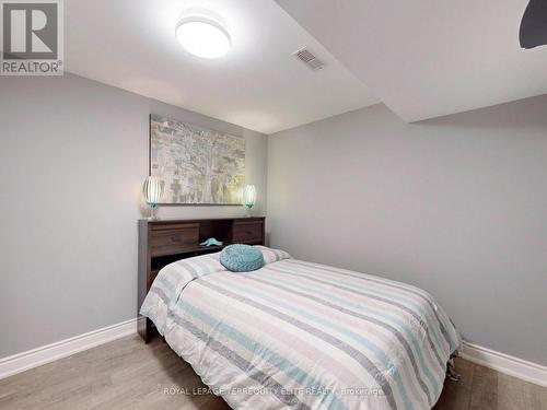 39 Wheelwright Drive, Richmond Hill, ON - Indoor Photo Showing Bedroom