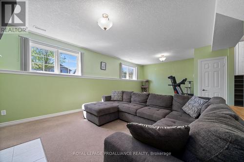68 Huffman Road, Quinte West, ON - Indoor Photo Showing Living Room
