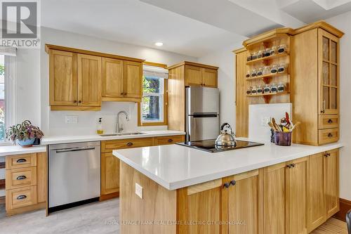 509 Gilmour Street, Peterborough, ON - Indoor Photo Showing Kitchen