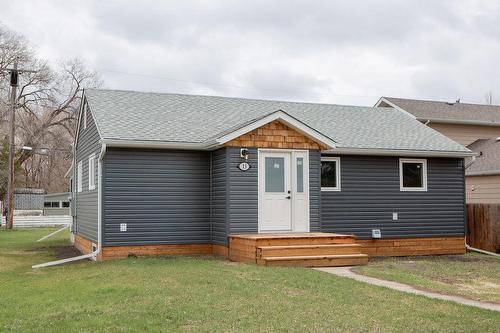 15 4Th Street S, Souris, MB - Outdoor