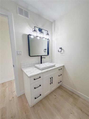 15 4Th Street S, Souris, MB - Indoor Photo Showing Bathroom