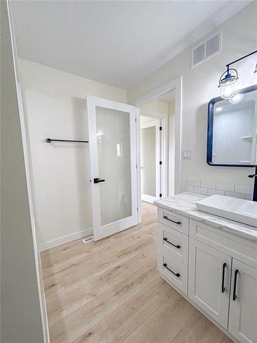 15 4Th Street S, Souris, MB - Indoor Photo Showing Bathroom
