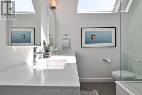 171 Howland Avenue, Toronto, ON - Indoor Photo Showing Bathroom