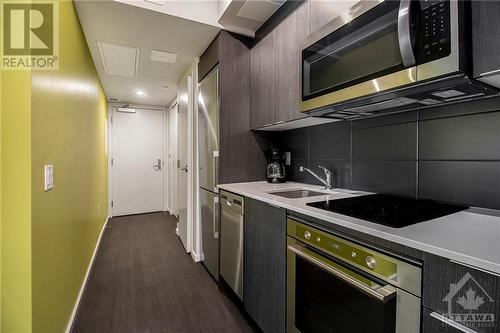 105 Champagne Avenue Unit#1015, Ottawa, ON - Indoor Photo Showing Kitchen