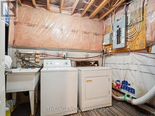 25 Gonzalez Court, Thorold, ON - Indoor Photo Showing Laundry Room