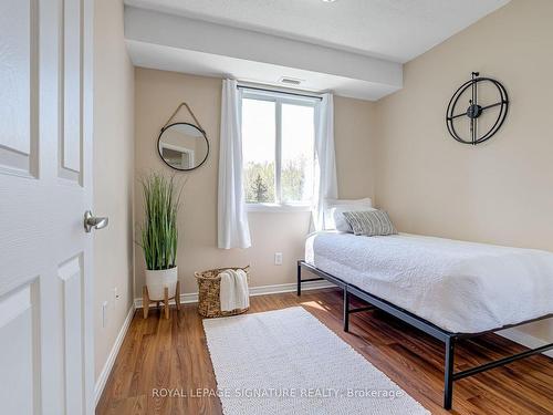 101-684 Warden Ave, Toronto, ON - Indoor Photo Showing Bedroom