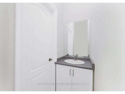 804 Glenbrook Ave, Burlington, ON -  Photo Showing Bathroom
