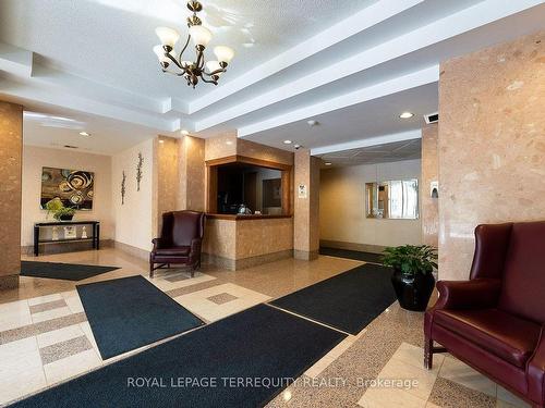 113-55 Elm Dr, Mississauga, ON - Indoor Photo Showing Other Room