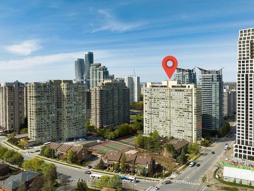 113-55 Elm Dr, Mississauga, ON - Outdoor With View