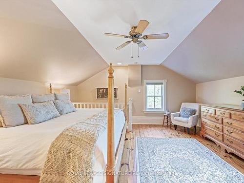 881 Orchard Rd, Smith-Ennismore-Lakefield, ON - Indoor Photo Showing Bedroom