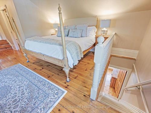 881 Orchard Rd, Smith-Ennismore-Lakefield, ON - Indoor Photo Showing Bedroom