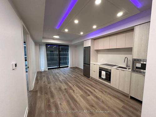 1313-1 Jarvis St, Hamilton, ON - Indoor Photo Showing Kitchen