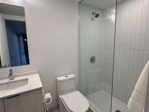 1313-1 Jarvis St, Hamilton, ON - Indoor Photo Showing Bathroom