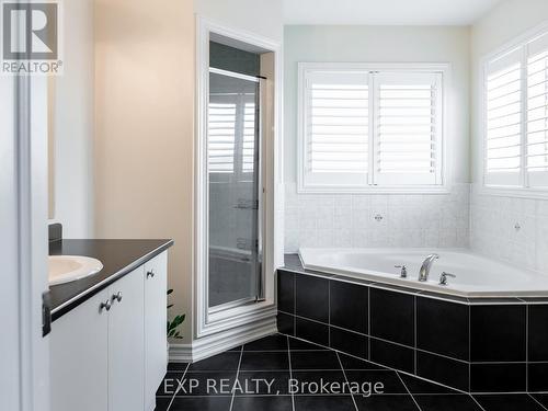 965 O'Reilly Crescent, Shelburne, ON - Indoor Photo Showing Bathroom