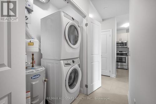 612 - 5917 Main Street, Whitchurch-Stouffville, ON - Indoor Photo Showing Laundry Room