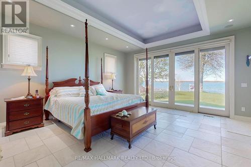 724 Duclos Point Road, Georgina, ON - Indoor Photo Showing Bedroom