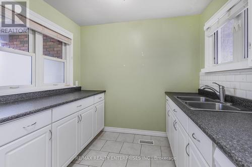 218 Wellington Street E, Barrie, ON - Indoor Photo Showing Kitchen With Double Sink