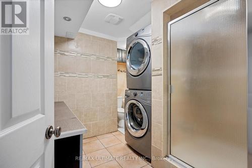 3502 Ash Row Crescent, Mississauga, ON - Indoor Photo Showing Laundry Room