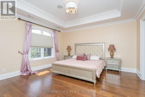 1689 Carolyn Road, Mississauga, ON - Indoor Photo Showing Bedroom